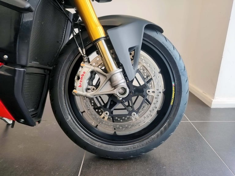 2022 Ducati Streetfighter V4S Red 2,160 Miles Akro Cans | £270 Dep & £270 pcm