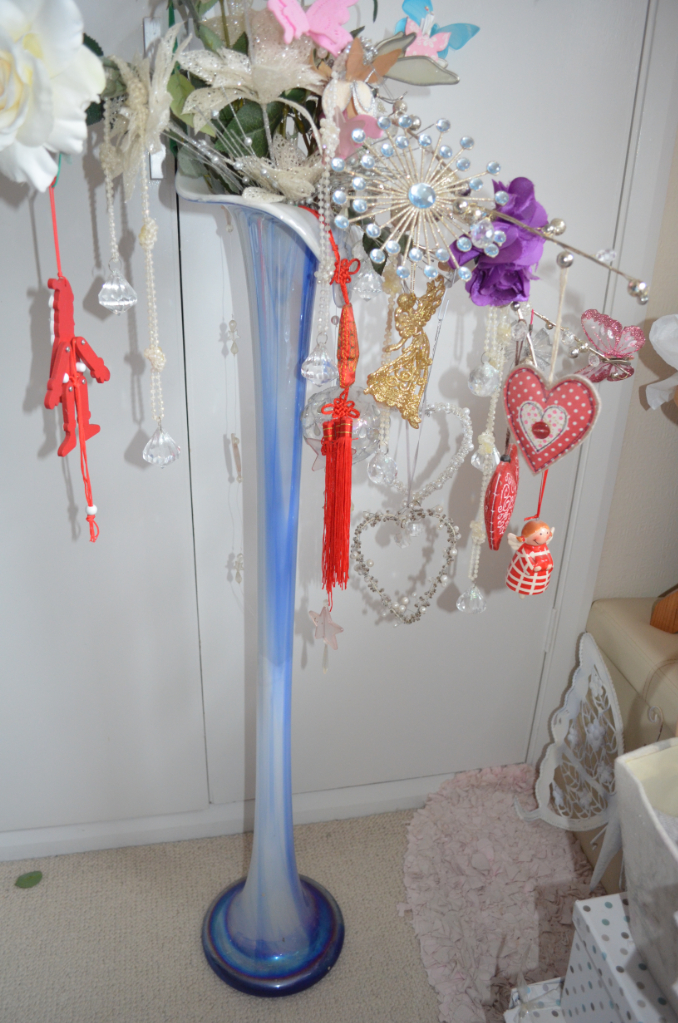 2x STUNNING ART STUDIO GLASS FLOWER ORNANMENT STANd forty inch APPROX