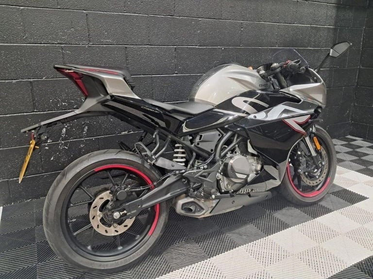 2024 24 CFMOTO 300SR 300 SPORT RACING PETROL MANUAL EURO 5 (28 PS)