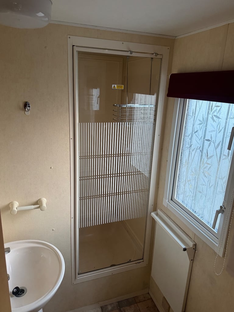 Two bedroom Static home  £750 per month ready now