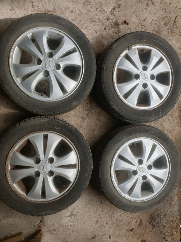 215 60 17J CONTINENTAL 8mm £35 EACH INC FIT N BAL OPEN OPEN 7 DAYS 