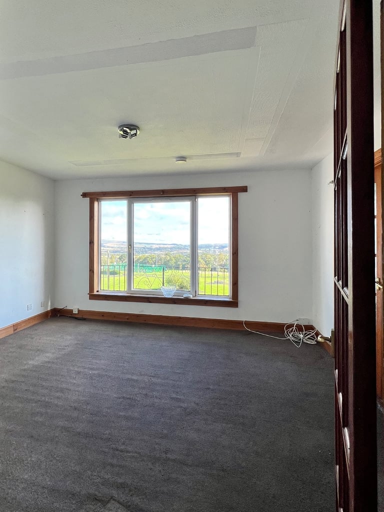 3 Bed Upper Maisonette 
