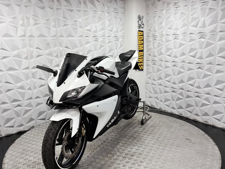 2012 Yamaha YZF-R125 *WARRANTY PROVIDED*