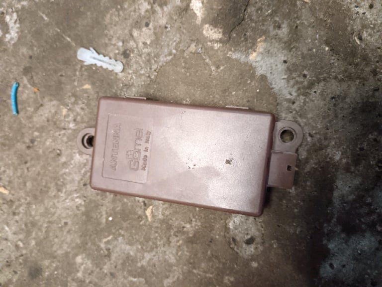 Mini one R52 antenna alarm sensor control modules, good condition 