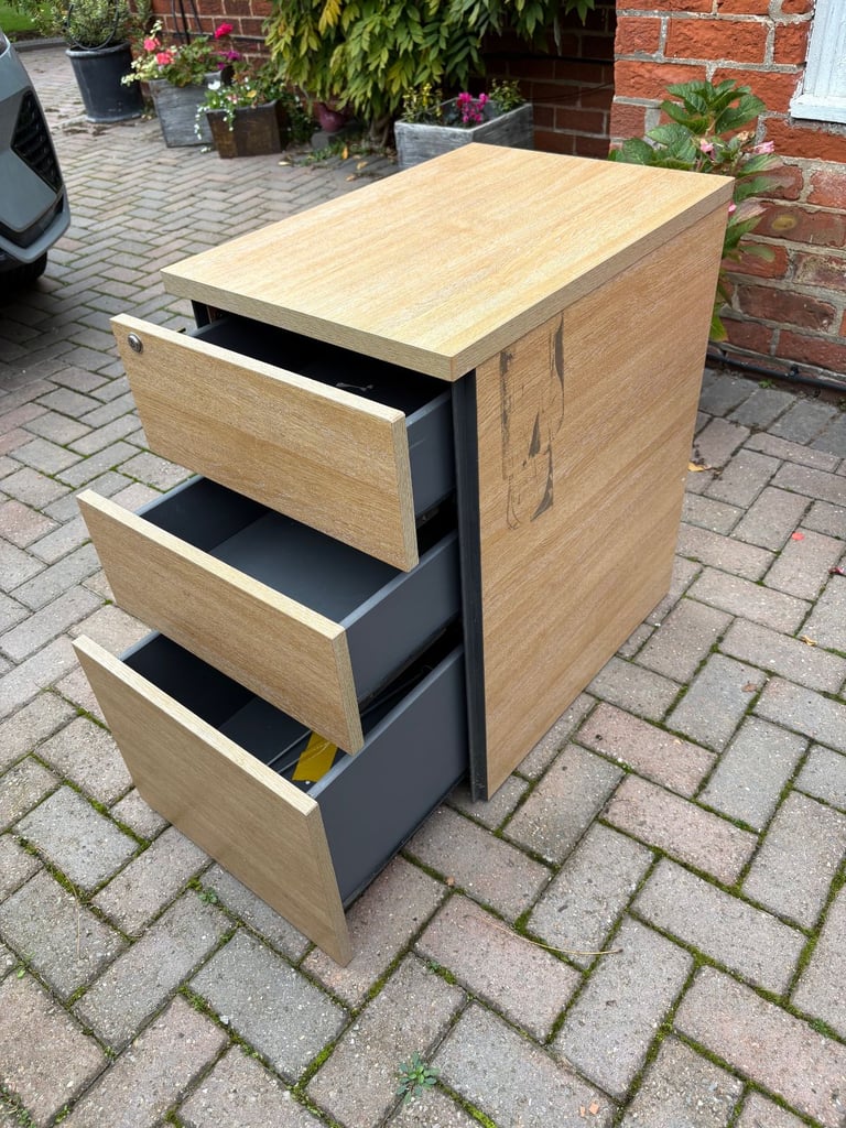 3 drawer office filing cabinat