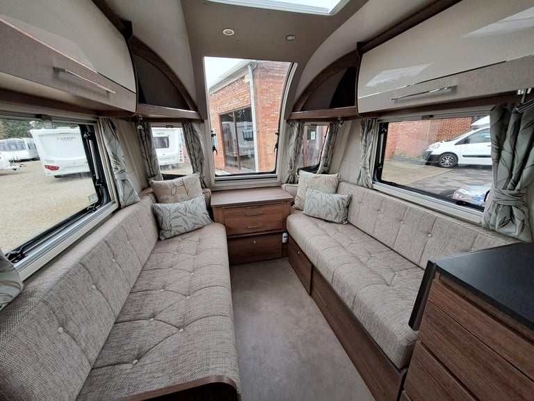 2021 Bailey Unicorn Valencia Black Edition