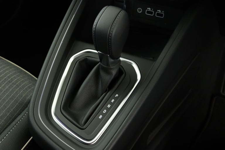 2025 Renault Clio 1.6 E-TECH full hybrid 145 Techno 5dr Auto HATCHBACK PETROL/ELECTRIC Automatic