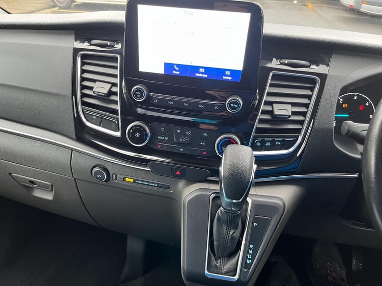 2020 Ford Tourneo Custom 2.0 320 EcoBlue Titanium Auto L2 Euro 6 (s/s) 5dr MPV Diesel Automatic