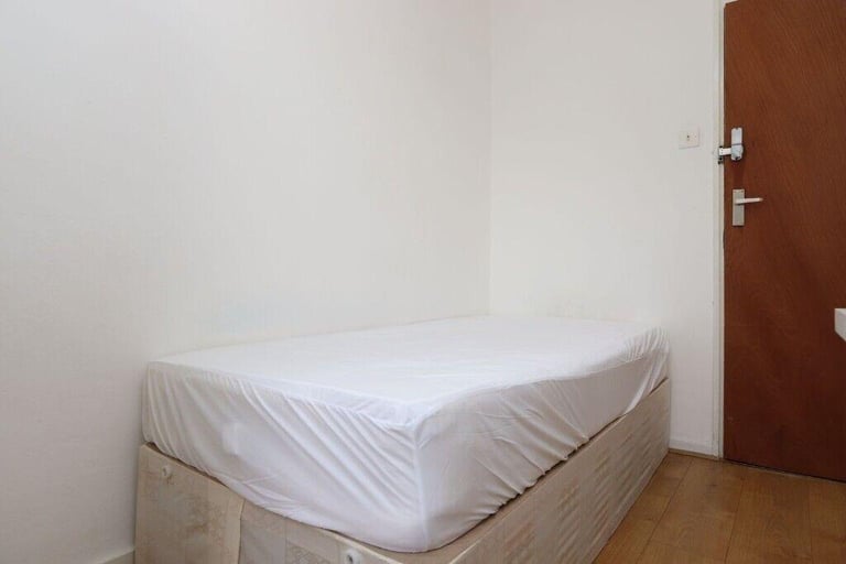 Bethnal Green - MOVE IN ASAP - cheap double room / 0 DEPOSIT SCHEME