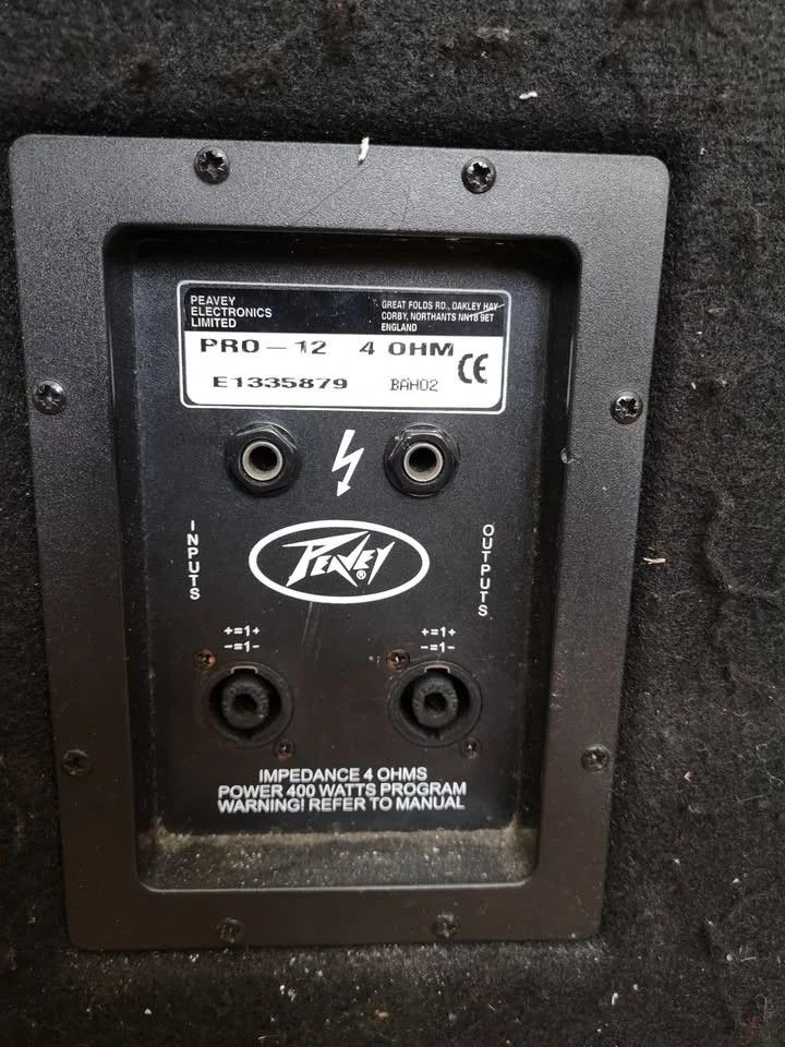 Peavey PRO12 400 wats 4 Ohm, spares repair project, Pa speaker monitor , one