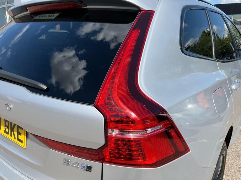 2020 Volvo XC60 B4 R-DESIGN AWD ESTATE Diesel/Electric Hybrid Automatic