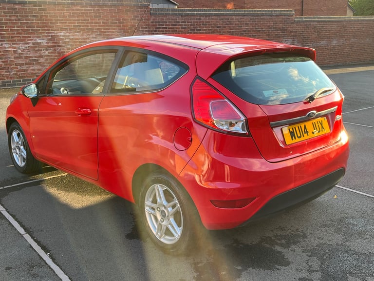 Ford, FIESTA, Hatchback, 2014, Manual, 1241 (cc), 3 doors