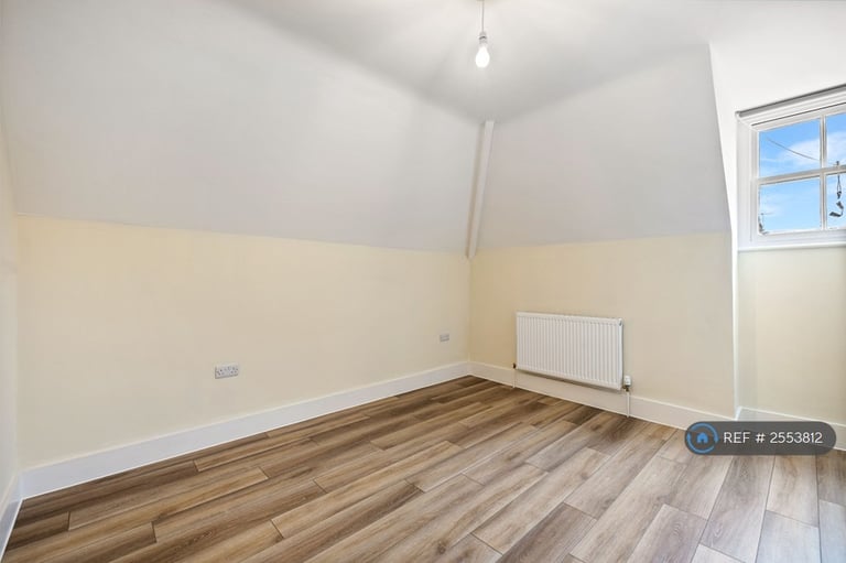 2 bedroom flat in Beaconsfield Villas, Brighton, BN1 (2 bed) (#2553812)