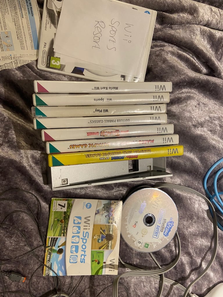 Nintendo Wii console Bundle