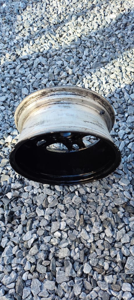 Jeep grand Cherokee WJ 16"