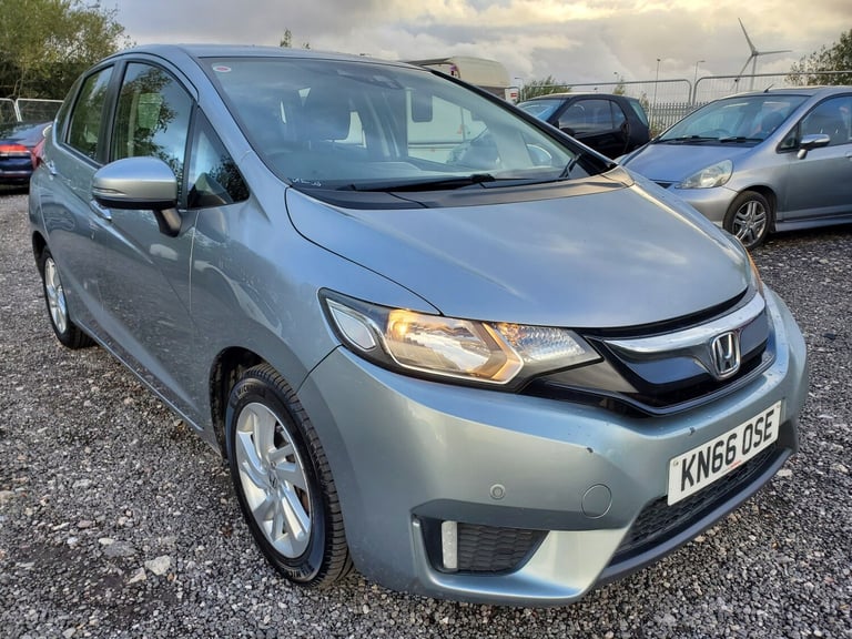 HONDA JAZZ 1.3 i-VTEC SE Navi 2016