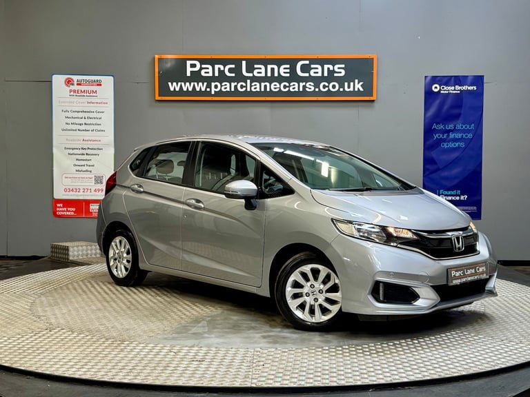 2019 Honda Jazz Honda Jazz 1.4 SE i-VTEC Automatic  Full Service History  Lunar