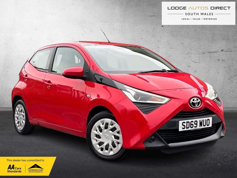 image for TOYOTA AYGO 1.0 VVT-i x-play 2020