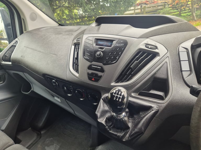 2015 Ford Transit Custom 2.2 TDCi 100ps Low Roof Van PANEL VAN Diesel Manual
