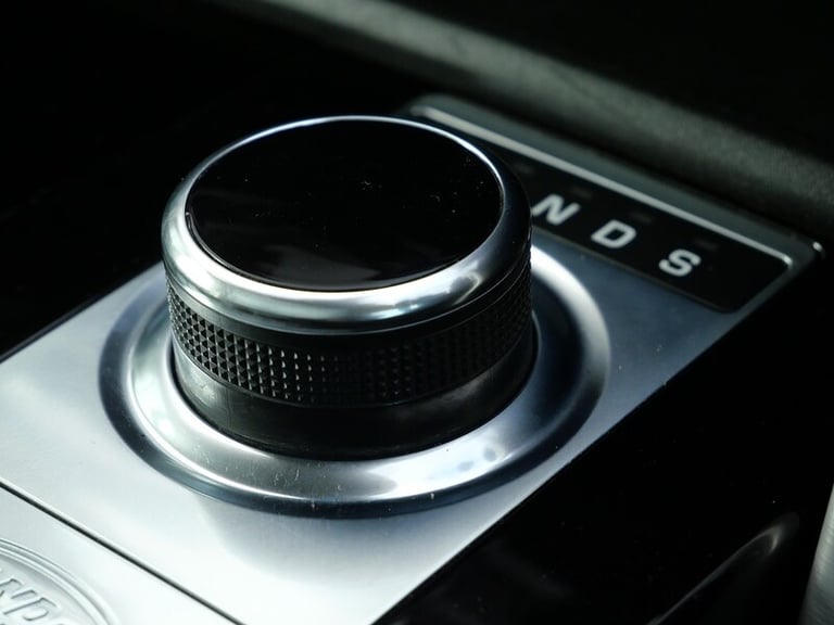 2017 Land Rover Discovery 3.0 TD6 HSE 5dr Auto ESTATE DIESEL Automatic