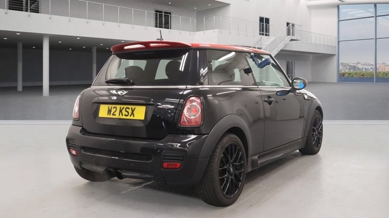 2013 MINI Hatch 2013 63-Reg Mini Cooper S ''John Cooper Works'' Chilli Pack,XENONS,211bhp HATCHBA...