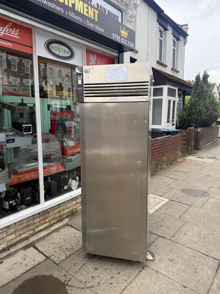 Commercial foster Williams fridge or freezer cafe shop restaurant 