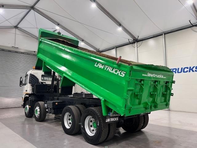 Volvo FM 380 8x4 Day Cab Steel Tipper Manual