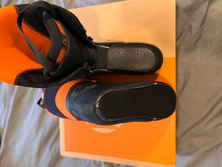 Tecnica Zero-G Tour Pro liners, 27.5, BRAND NEW