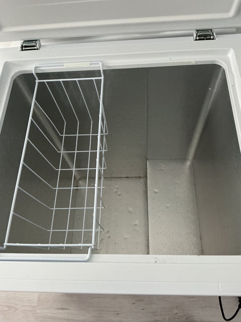 Chest freezer