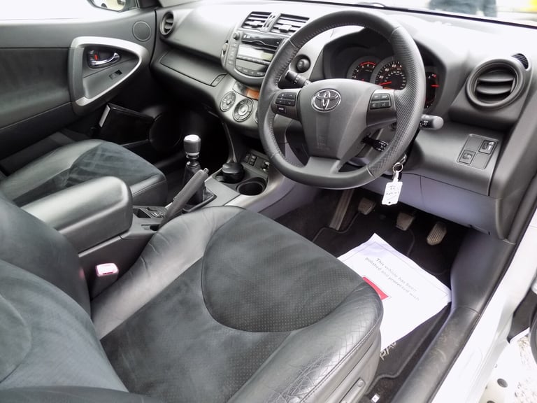 2011 Toyota RAV4 2.2 D-4D XT-R 5dr ESTATE Diesel Manual
