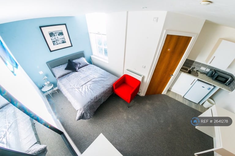 Studio flat in Wolverhampton Street, Dudley, DY1 (#2641278)