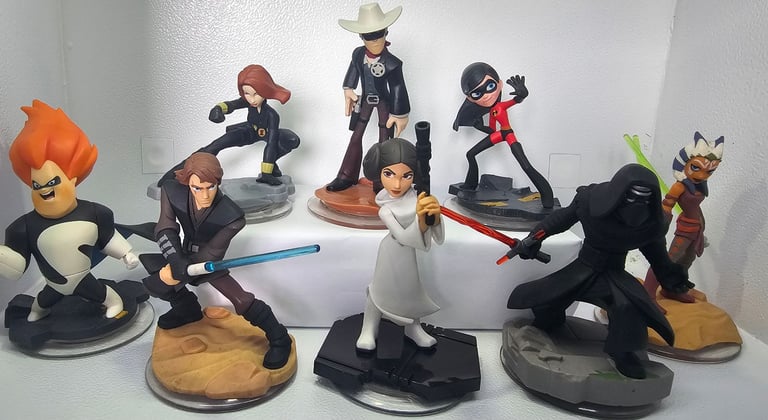 Disney Infinity 3.0 Figure Collection - Star Wars, Incredibles, and More!