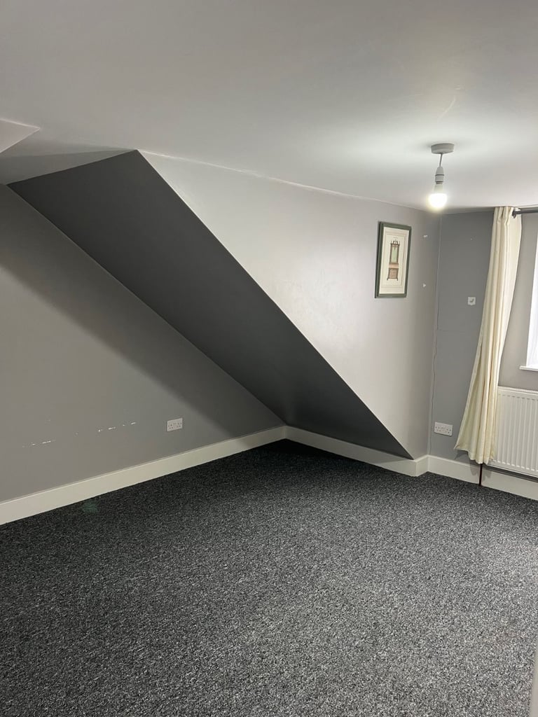 Impressive 2-bed first-floor maisonette available to rent in Wembley HA0, Including Bills