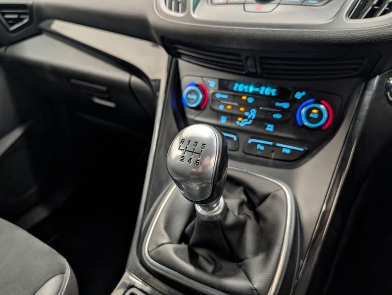 2017 Ford Kuga 2.0 TDCi EcoBlue ST-Line Euro 6 (s/s) 5dr HATCHBACK Diesel Manual