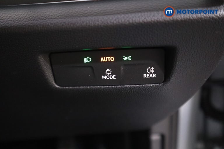 2025 Volkswagen Passat 1.5 TSI eHybrid Life 5dr DSG Estate Hybrid Automatic