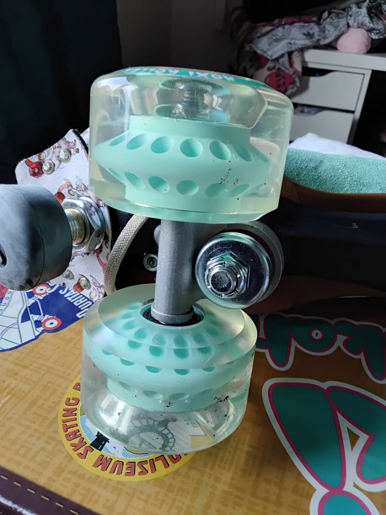 Moxi lolly Floss Quad Skates size 5