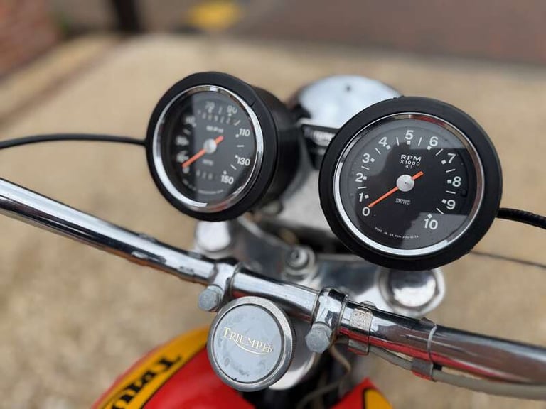 2004 Triumph X-75 HURRICANE PETROL Manual