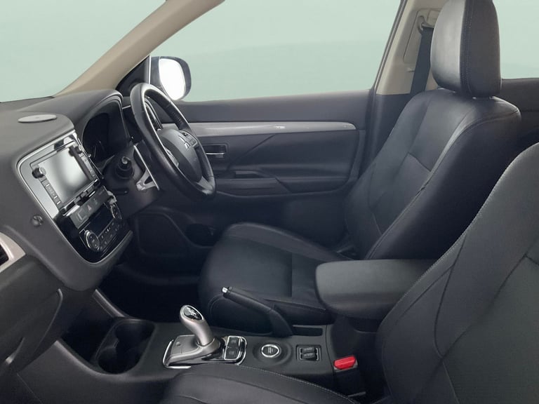 2015 Mitsubishi Outlander 2.0h 12kWh GX4hs SUV 5dr Petrol Plug-in Hybrid CVT 4WD Euro 5 (s/s) (20...