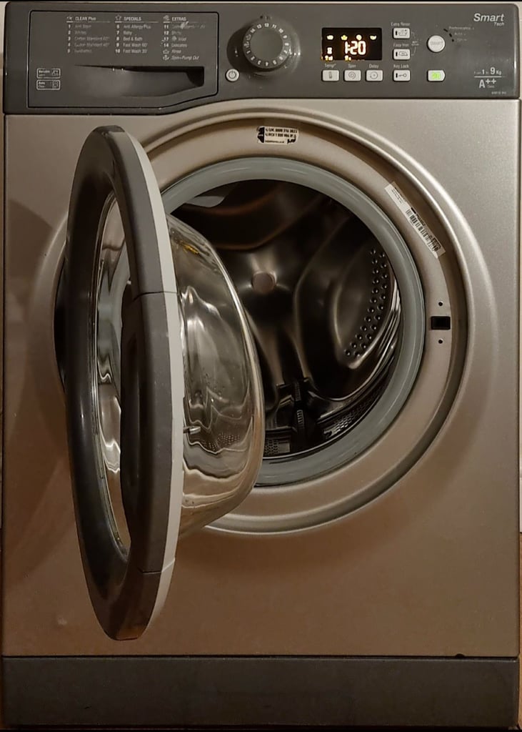 9kg Hotpoint smart-tech washing machine 