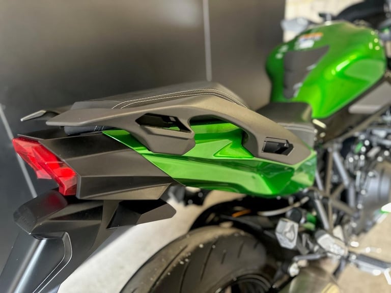 Stunning One Owner 2023/23 Kawasaki Ninja H2 SX Motorcycle 