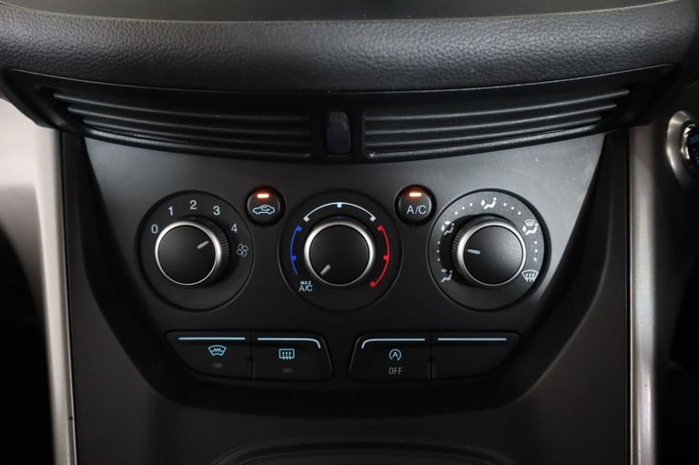 2016 Ford Kuga 1.5 EcoBoost 182 Zetec 5dr Auto HATCHBACK PETROL Automatic