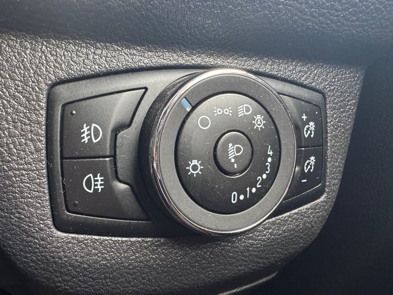 2022 Ford Transit Courier 1.0 EcoBoost Limited L1 Euro 6 5dr PANEL VAN Petrol Manual