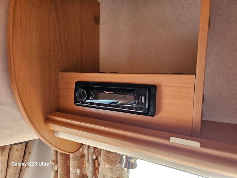 Avondale avocet excellent condition 