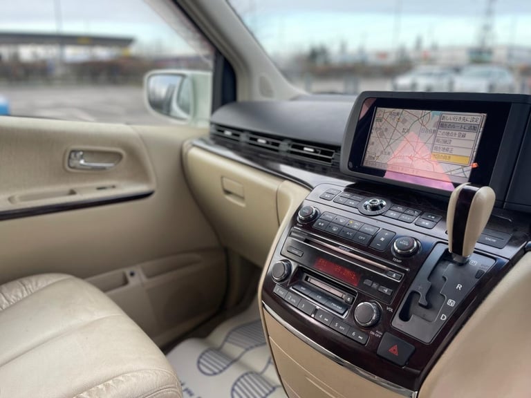 2006 NISSAN ELGRAND E51 AUTO