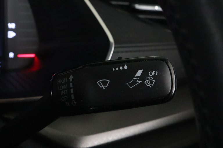 2020 Skoda Octavia 1.5 TSI ACT SE Technology Euro 6 (s/s) 5dr HATCHBACK Petrol Manual