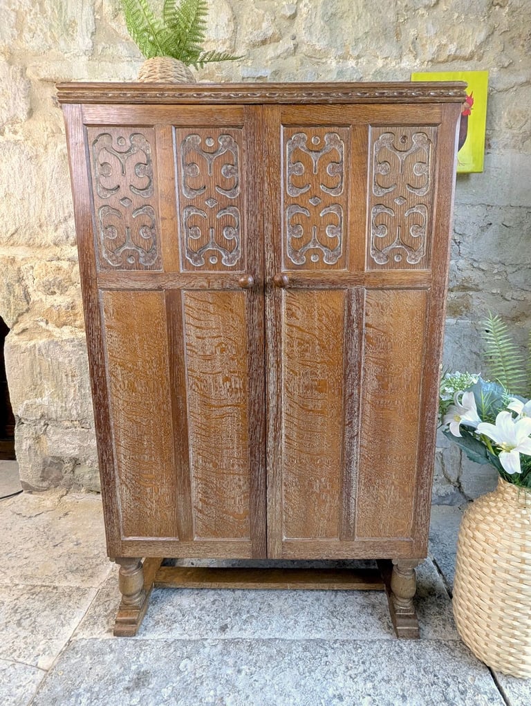 Limed Oak Linen Cabinet Gentlemans Wardrobe - Heathland Furniture
