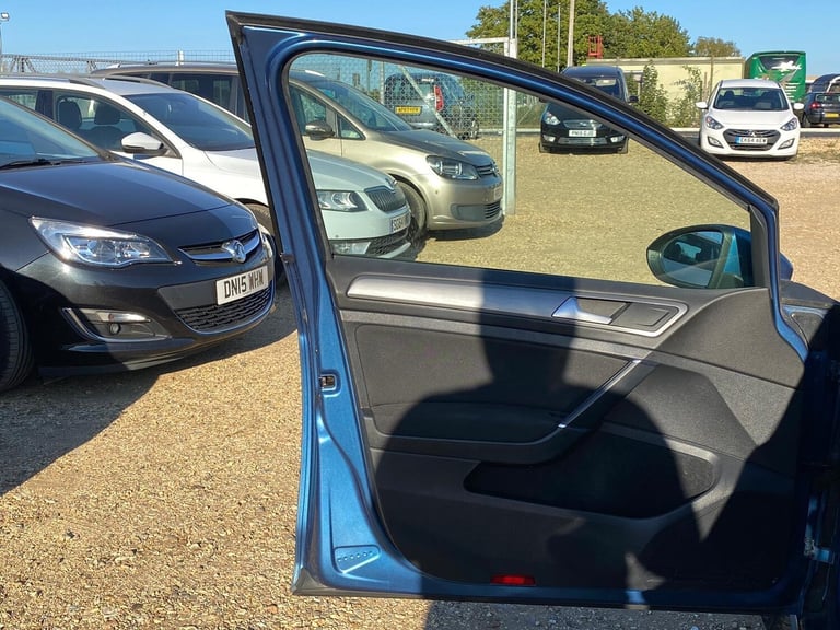  Volkswagen Golf 1.6 TDI BlueMotion Tech Match Euro 5 (s/s) 5dr Diesel Manual
