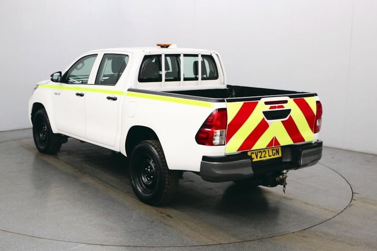 2022 Toyota Hilux 2.4 D-4D Active Pickup Double Cab 4WD 150 BHP Euro 6 ULEZ Free PICKUP Diesel Ma...