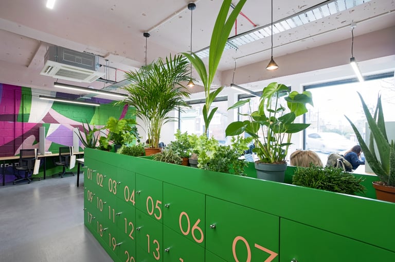 London - SW6 1EL, Access to professional office space for 5 people in HQ London, Effie Road