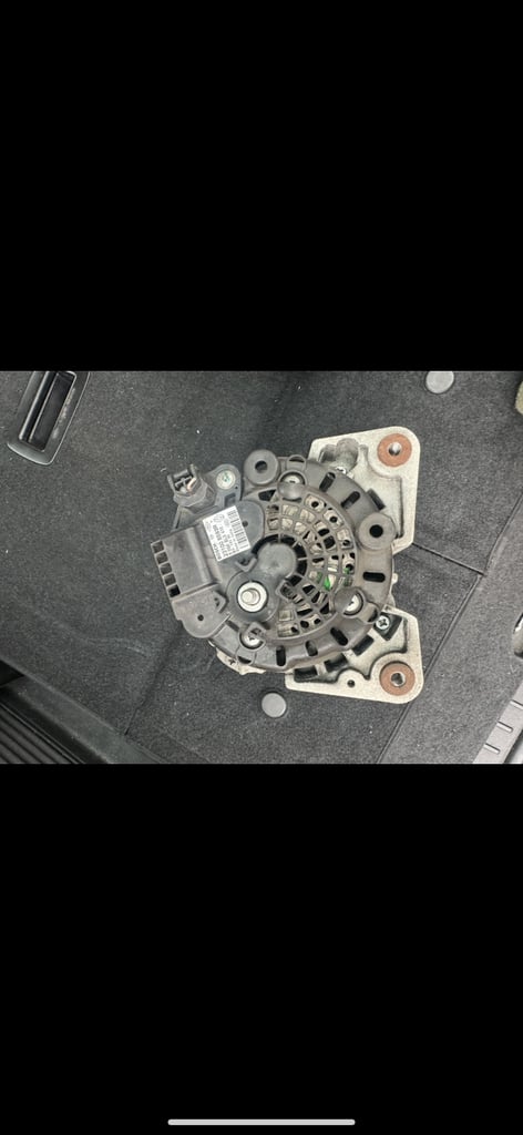 RENAULT CLIO DYNAMIQUE S MNAV TCE 90 0.9L PETROL 2013-2019 IN BLACK (TEGNE)